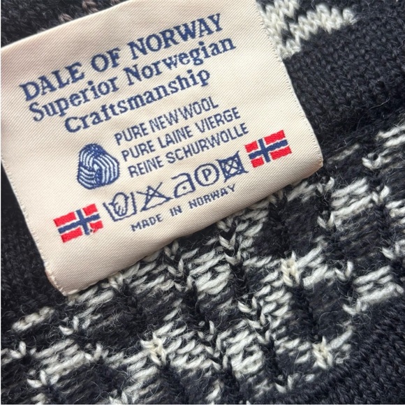 Dale of Norway Black and White Cardigan - Picture 6 of 6